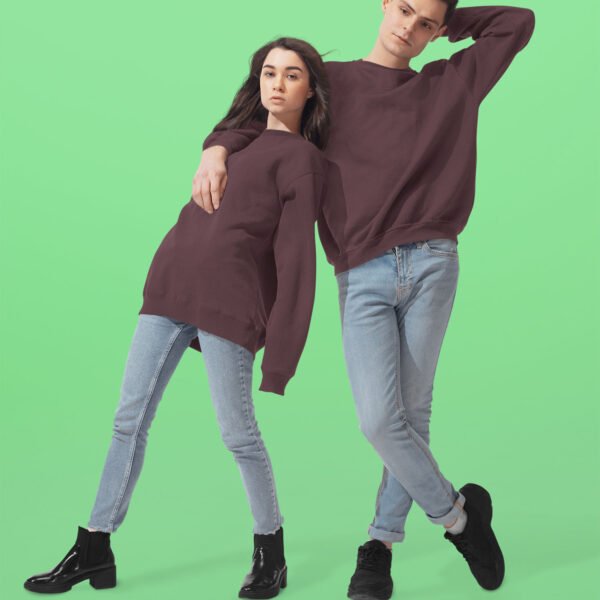 Unisex Oversized Sweatshirt Maroon - Comfort and Timeless Style